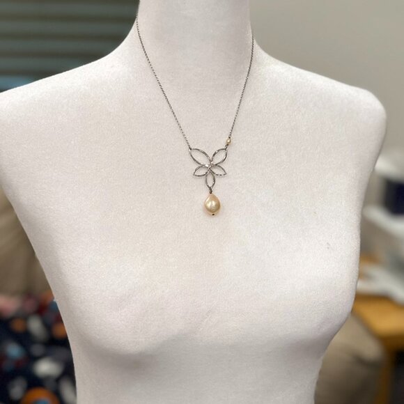 💜Silver and freshwater pearl lotus necklace 2 for $20 - Picture 3 of 11